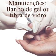Manutenção de unhas em gel ou fibra de vidro para durabilidade.